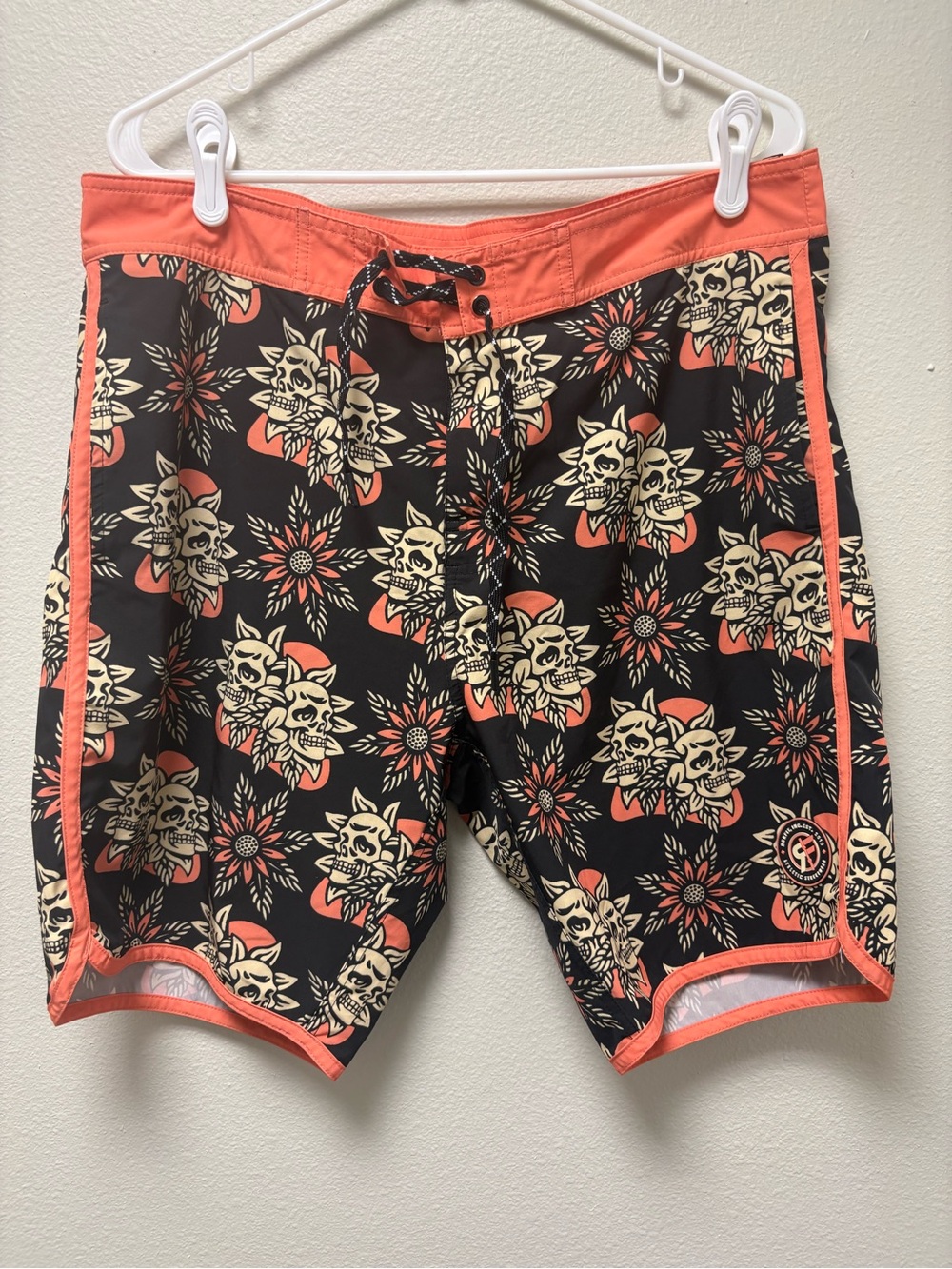 Men RokFit 36 L Black/Coral/Beige Athletic Workout Shorts Drawstring Back Pocket